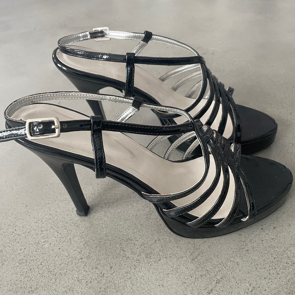 Strappy Sexy Platform Sandal, Black, Size 7, NWOT